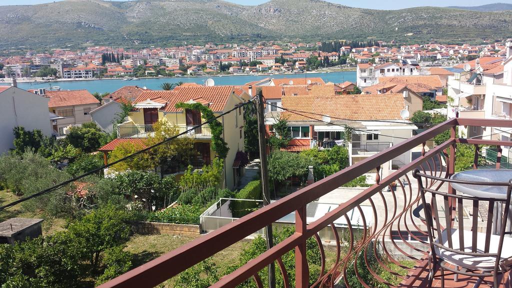 Mravak * Trogir